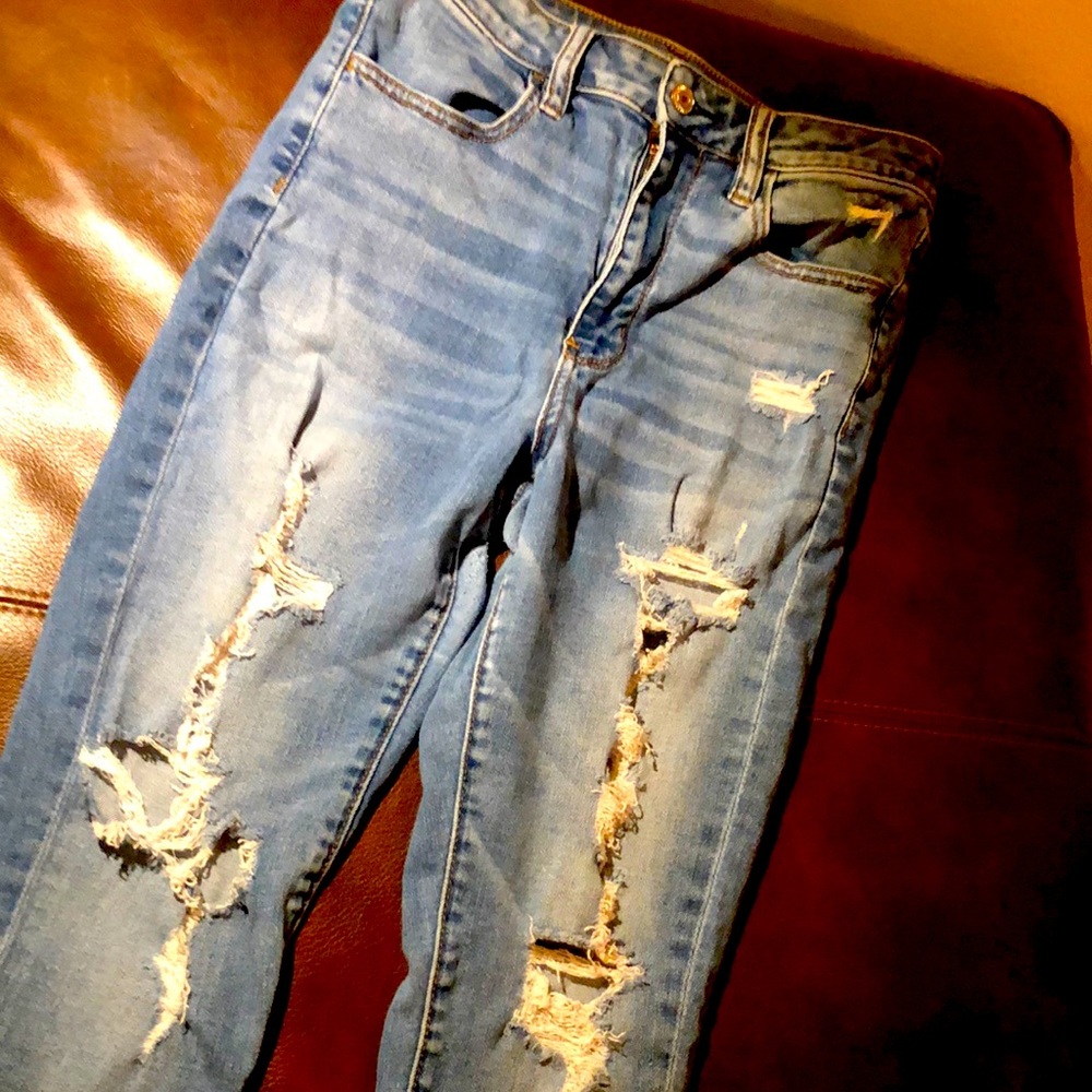 American eagle distressed jeans